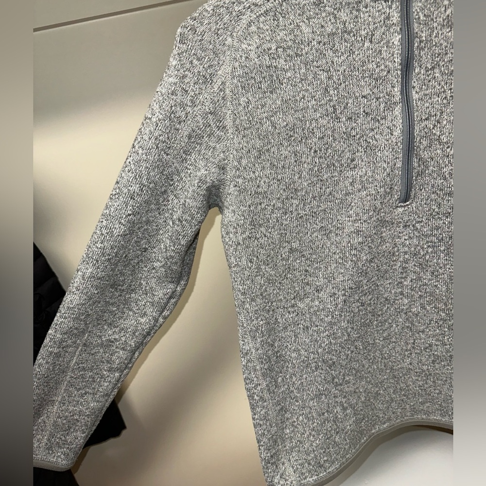 Women’s Small Gray Patagonia Fleece - Picture 7 of 12